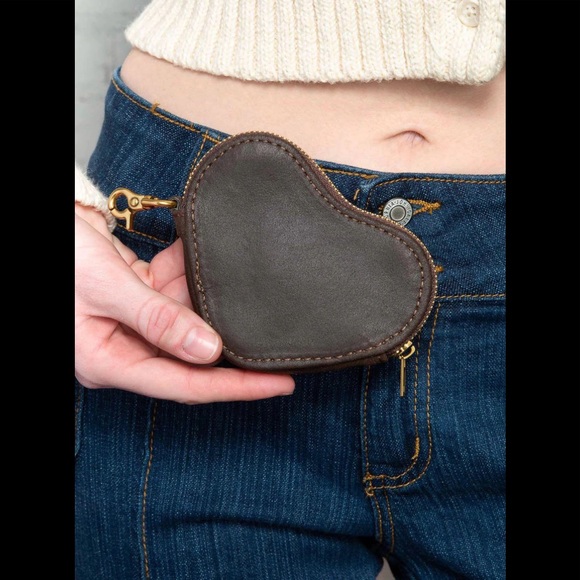 Brandy Melville Handbags - Brandy Melville brown heart coin purse